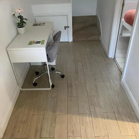Vibrant 3Br Tottenham Home, Private Garden Wifi Parking Free On Request London Exterior photo